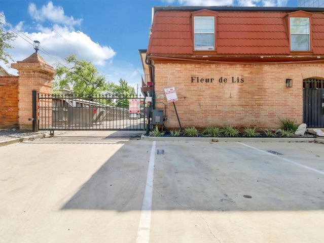 3401 Timmons Lane 27, Houston, TX 77027