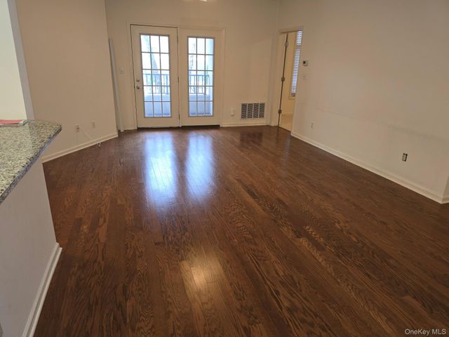 410 Westchester Avenue 115, Port Chester, NY 10573