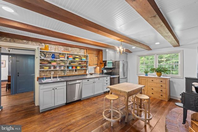 2965 FLOWING SPRINGS RD, Spring City, PA 19475