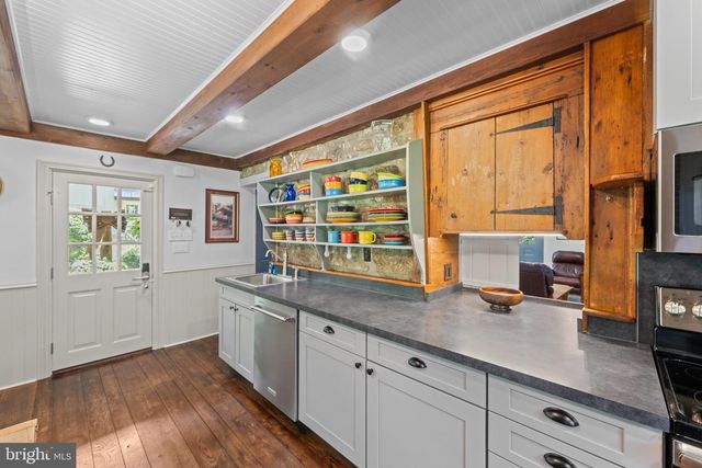 2965 FLOWING SPRINGS RD, Spring City, PA 19475