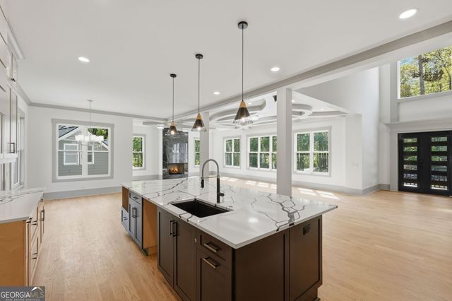 4842 Sturbridge Crescent NE, Roswell, GA 30075