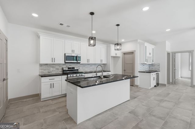 4842 Sturbridge Crescent NE, Roswell, GA 30075