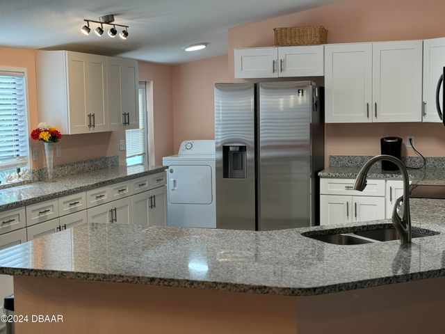 16 Golden Gate Circle, Port Orange, FL 32129