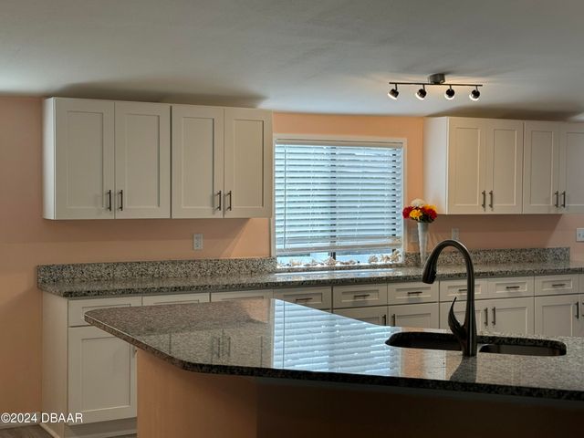 16 Golden Gate Circle, Port Orange, FL 32129