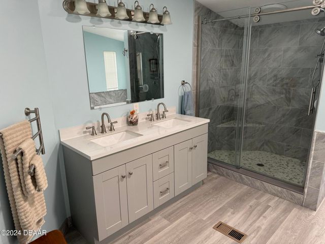16 Golden Gate Circle, Port Orange, FL 32129