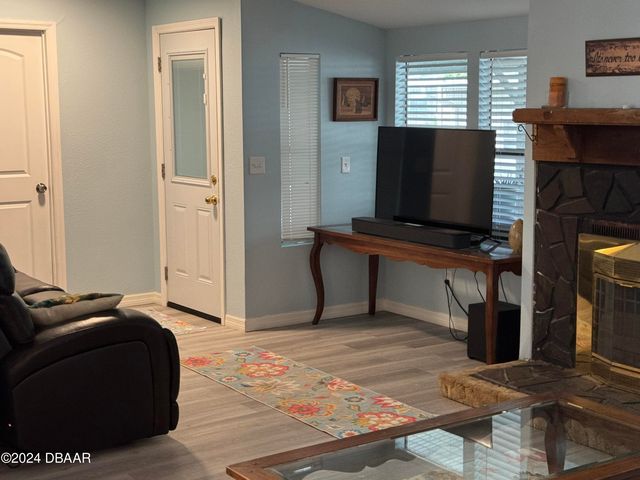 16 Golden Gate Circle, Port Orange, FL 32129