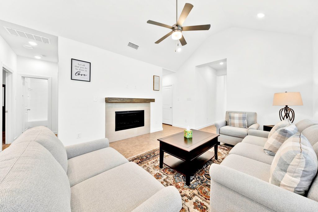 3928 Bison Lane, Crandall, TX 75114