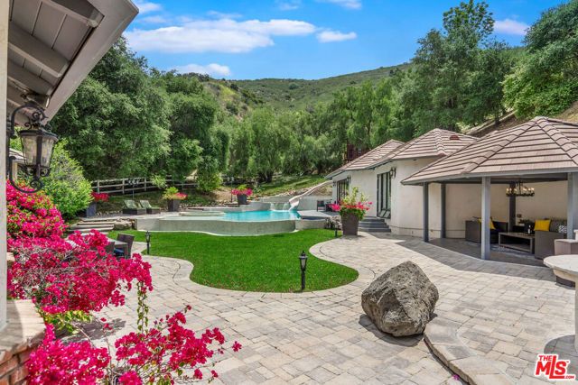 204 Bell Canyon Road, Bell Canyon, CA 91307