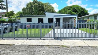 50 NW 68th Ct, Miami, FL 33126