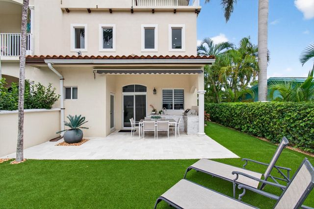 1942 NE 6th Street C, Deerfield Beach, FL 33441