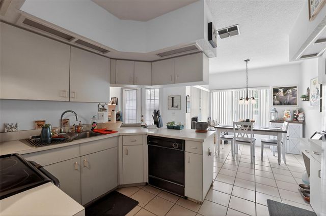846 GREENBELT CIRCLE, Brandon, FL 33510