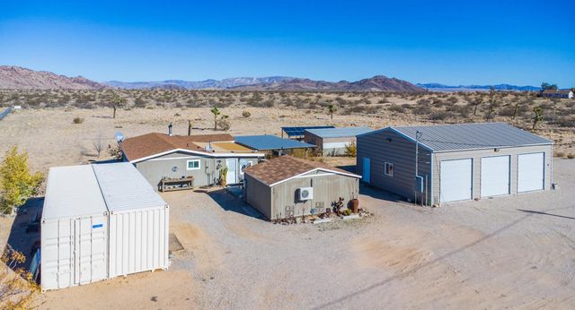 2467 Sand Drive, Landers, CA 92285
