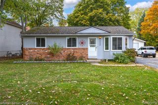 2580 Longview Avenue, Rochester Hills, MI 48307