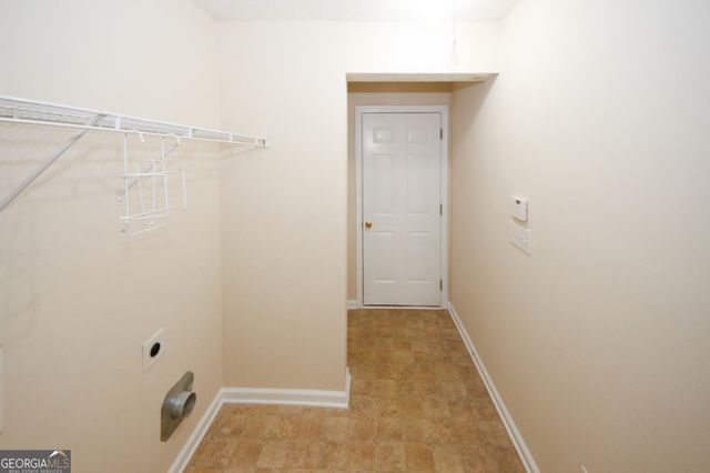 1574 Stephens Pond View, Loganville, GA 30052