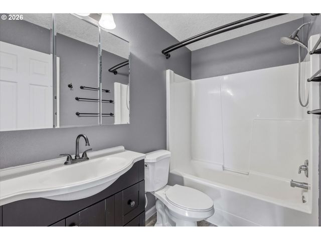 4000 Ne 109TH Ave Y123, Vancouver, WA 98682