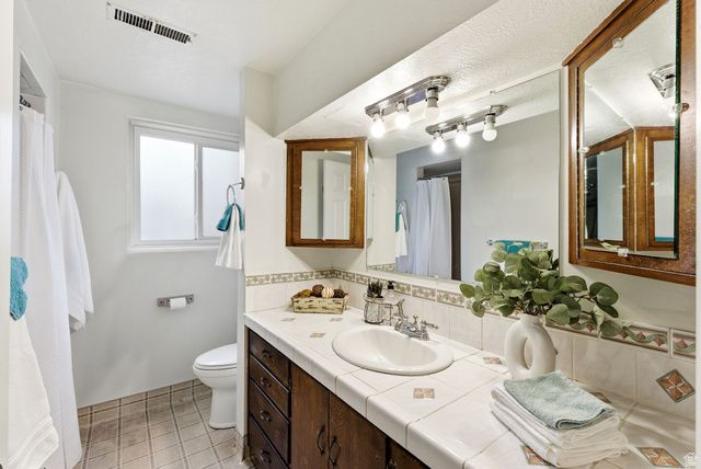 111 E 550 CIR, Farmington, UT 84025