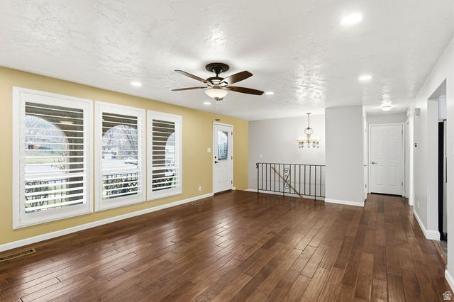 111 E 550 CIR, Farmington, UT 84025