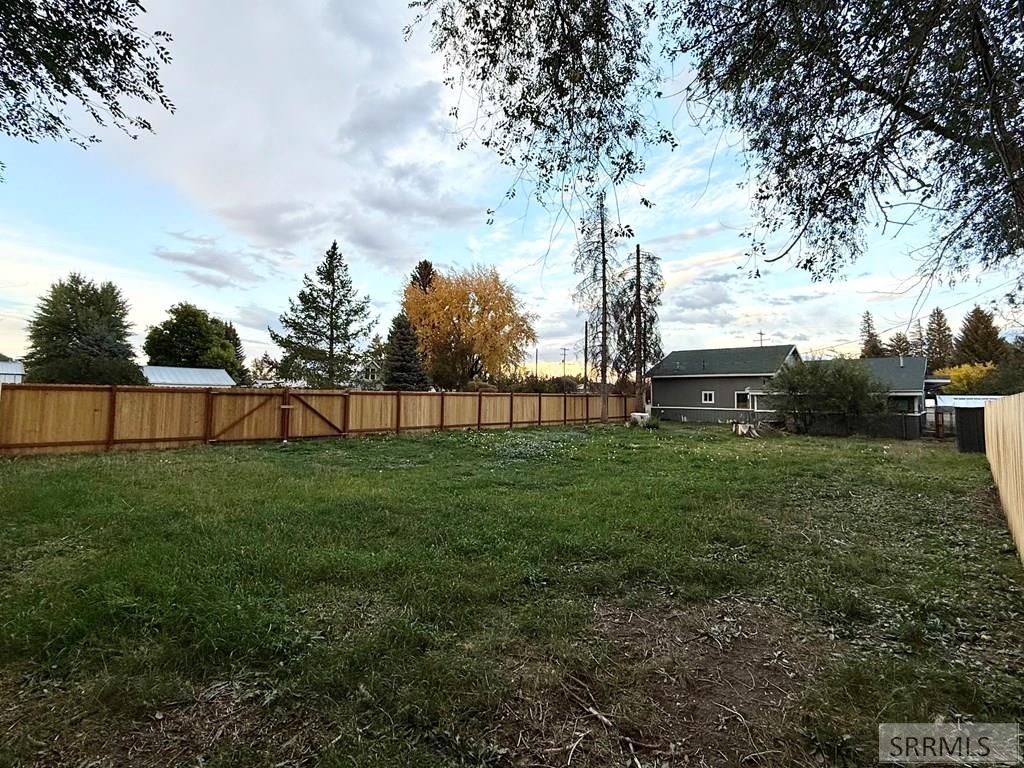 Image 25 of property listing at 201 N Center Street, St Anthony, ID 83445