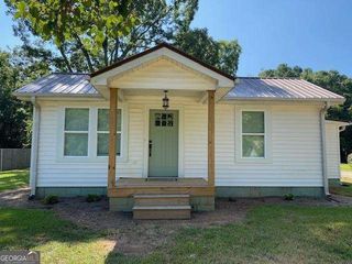 5919 River Road, Flowery Branch, GA 30542