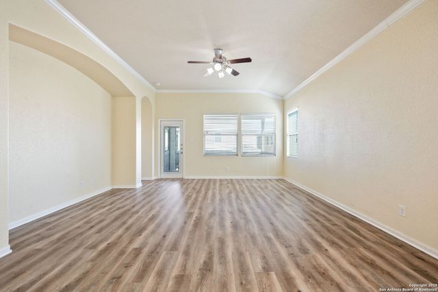 11339 Oaks Hike, San Antonio, TX 78245