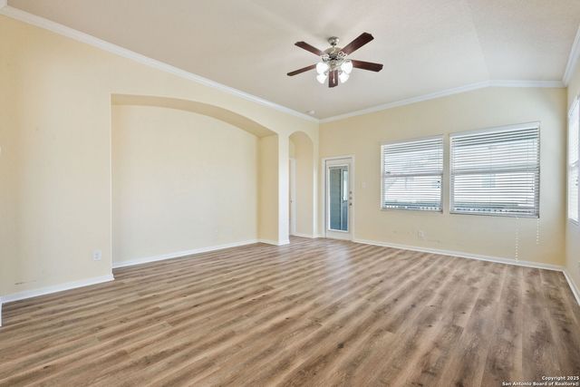 11339 Oaks Hike, San Antonio, TX 78245