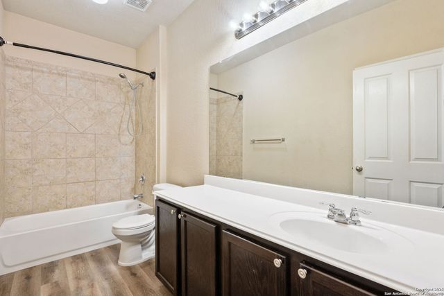 11339 Oaks Hike, San Antonio, TX 78245