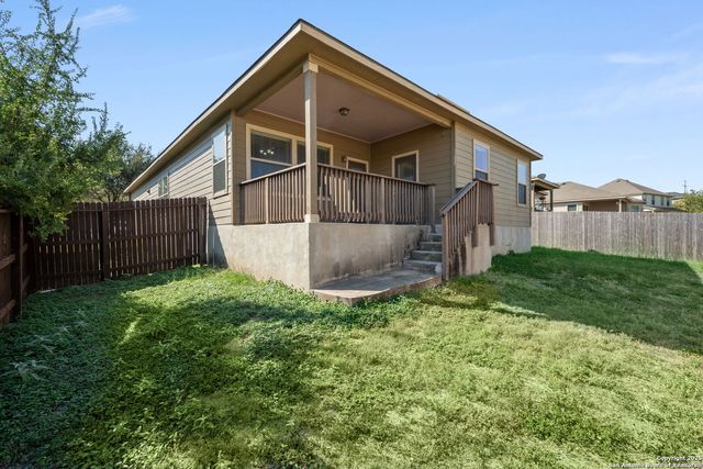 11339 Oaks Hike, San Antonio, TX 78245