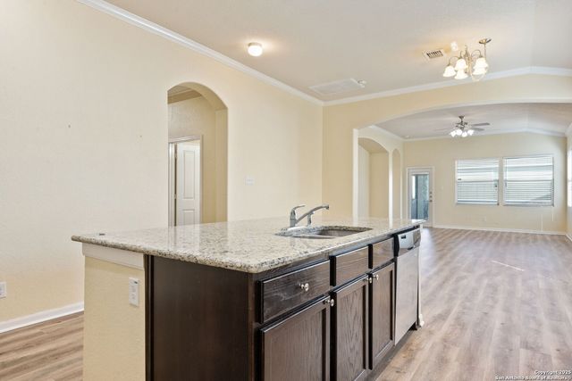 11339 Oaks Hike, San Antonio, TX 78245