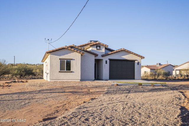 1847 Silver Court, Rio Rico, AZ 85648