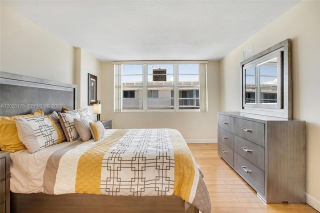 6917 Collins Ave 1608, Miami Beach, FL 33141