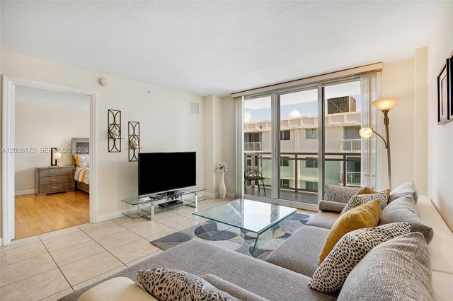 6917 Collins Ave 1608, Miami Beach, FL 33141