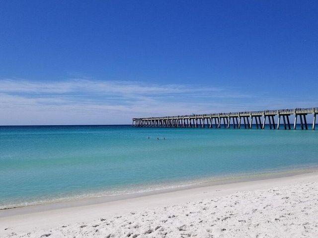 8147 White Sands Boulevard, Navarre, FL 32566