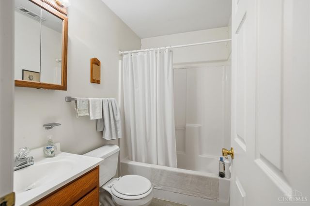 2 E Northwood Drive, Lebanon, OH 45036