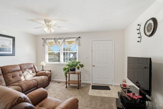 2 E Northwood Drive, Lebanon, OH 45036