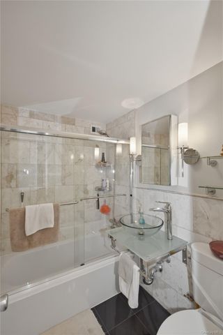 280 Collins Avenue 6I, Mount Vernon, NY 10552