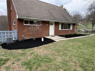 151 Dwellington Dr, Middlesex Twp, PA 16059