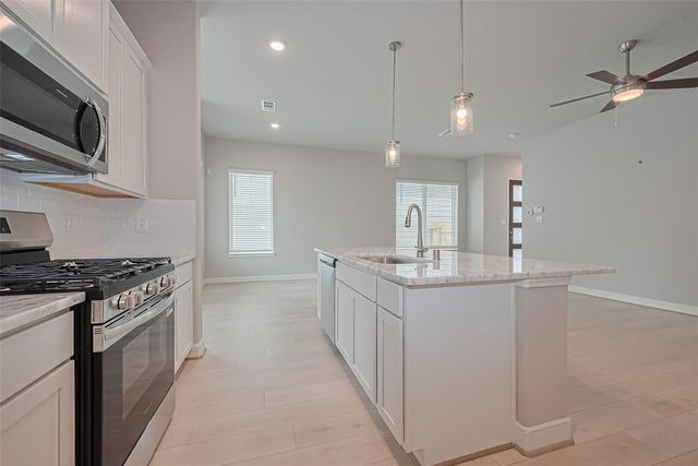 8917 Grovner Place, Houston, TX 77055