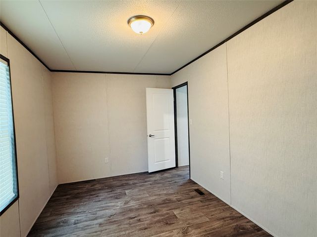 3001 Elmwood Drive, Granbury, TX 76048