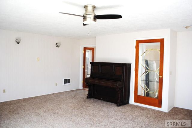 277 N 1100 W, Blackfoot, ID 83221