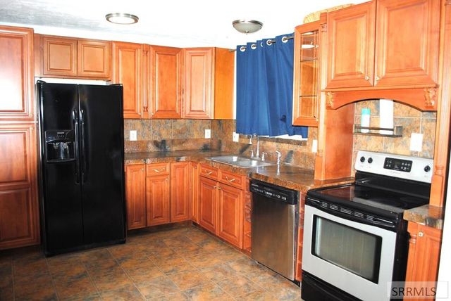 277 N 1100 W, Blackfoot, ID 83221