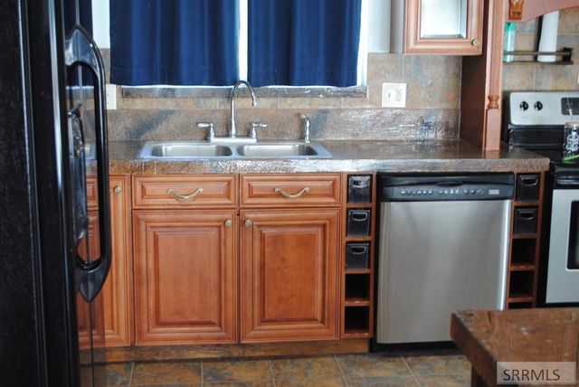 277 N 1100 W, Blackfoot, ID 83221