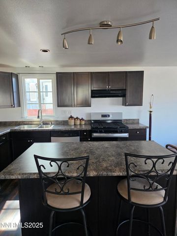 1110 4th Street, Hawthorne, NV 89415