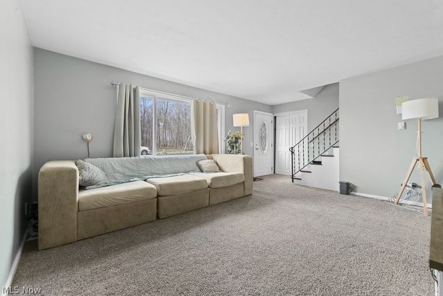 212 Case Road, Beloit, OH 44609