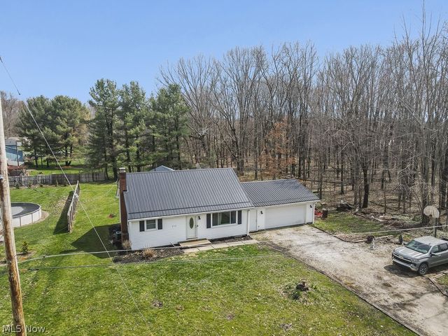 212 Case Road, Beloit, OH 44609