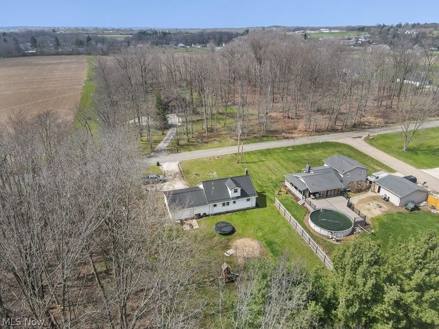 212 Case Road, Beloit, OH 44609