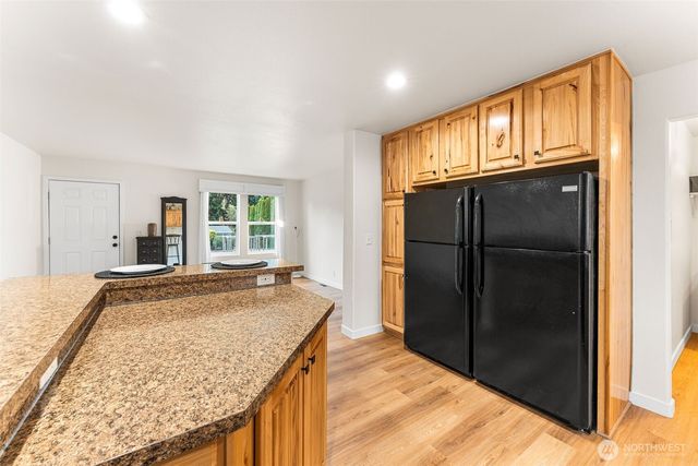 52 VEYS Drive, Kelso, WA 98626