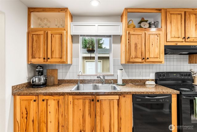 52 VEYS Drive, Kelso, WA 98626