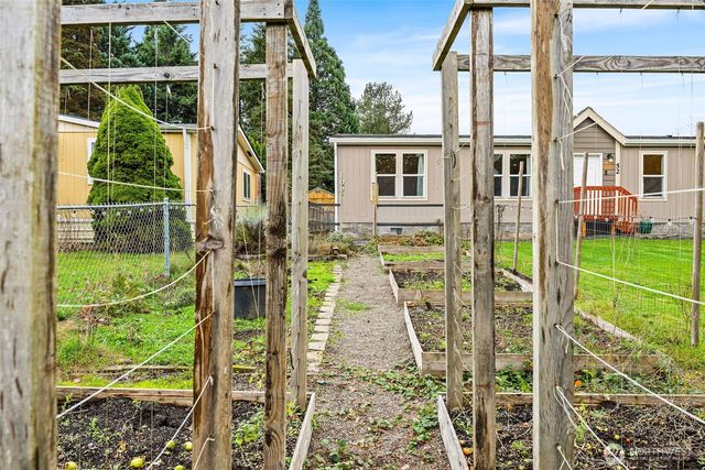 52 VEYS Drive, Kelso, WA 98626