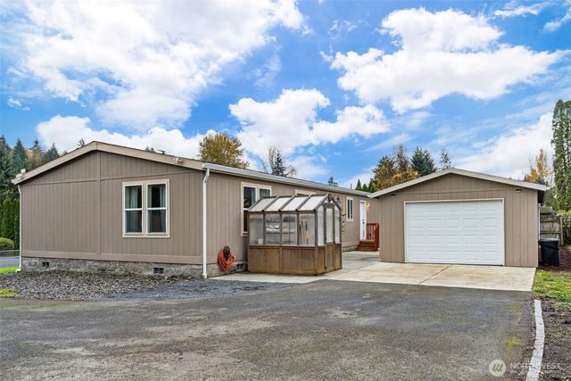 52 VEYS Drive, Kelso, WA 98626