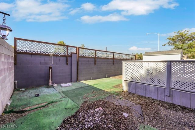 5218 Tupelo Lane, Las Vegas, NV 89122